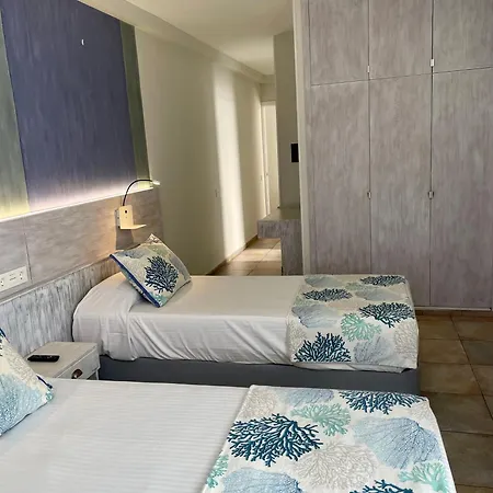 Hotel apartamentowy Idafe 2*